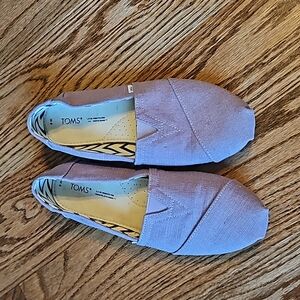 TOMS Lilac Canvas Shoe, Size 9